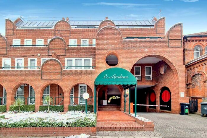 2 Bedroom Apartment To Rent In Marlborough Place, London, NW8