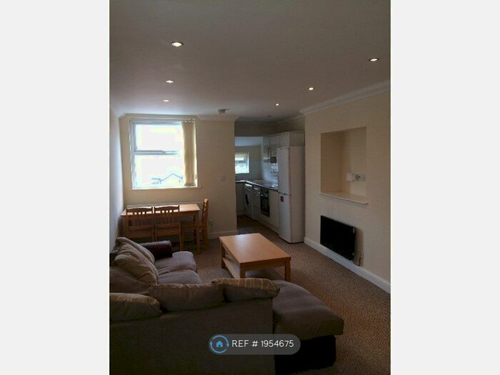 1 Bedroom Flat To Rent In Withington, Manchester, M20