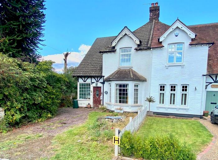 3 Bedroom Semi-Detached House For Sale In Palace Road, Westerham, TN16