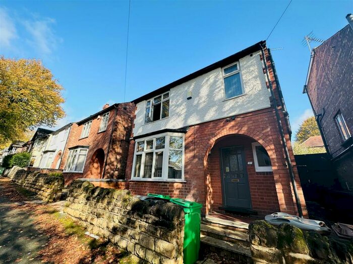 6 Bedroom House To Rent In Harrington Drive, Nottingham, NG7