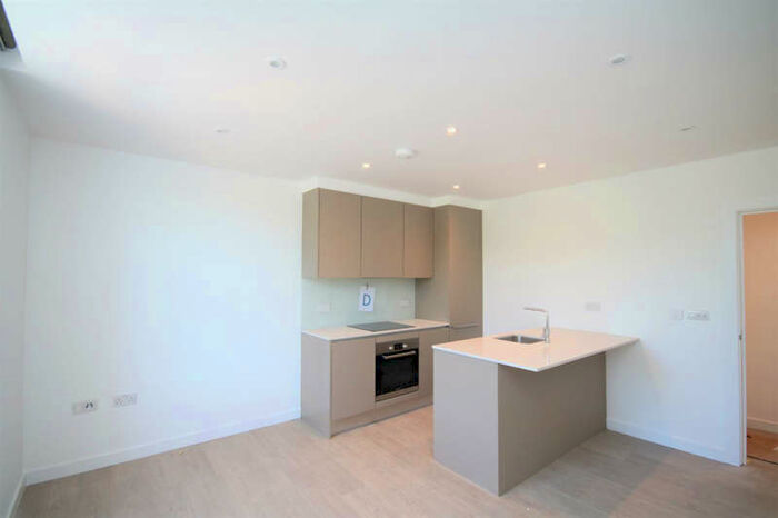 1 Bedroom Flat To Rent In Seven Sisters Road, Finsbury Park, N4