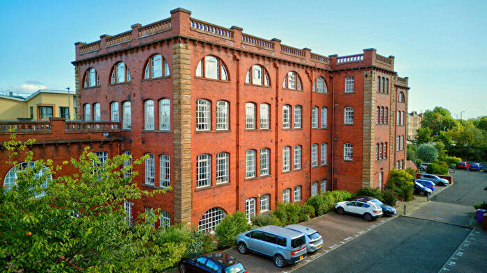 2 Bedroom Flat For Sale In / Inchview Terrace, Edinburgh, EH7