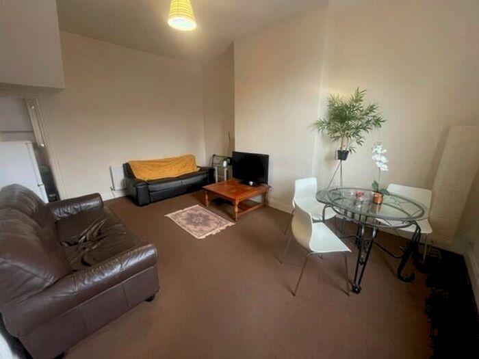 2 Bedroom House To Rent In Chester Street, Sandyford, NE2