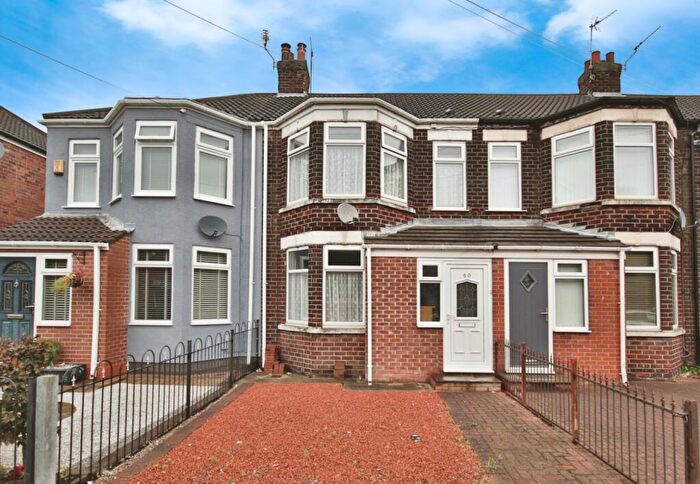2 Bedroom Terraced House For Sale In Chamberlain Road, Hull, HU8
