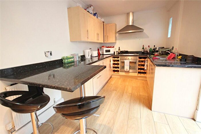 5 Bedroom Semi-Detached House To Rent In Lockleaze Road, Horfield, Bristol, BS7