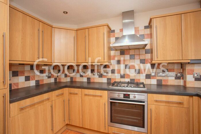 3 Bedroom Detached House To Rent In Nova Mews, Sutton, Surrey, SM3