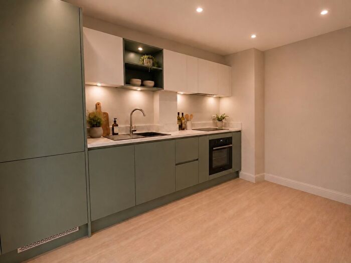 1 Bedroom Flat For Sale In Upper Market Street, Eastleigh, SO50