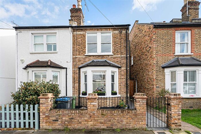 4 Bedroom Semi Detached House For Sale In Willoughby Road, Kingston Upon Thames, KT2