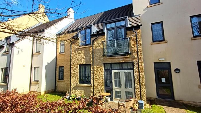 1 Bedroom Flat For Sale In Trinity Road, Chipping Norton, OX7
