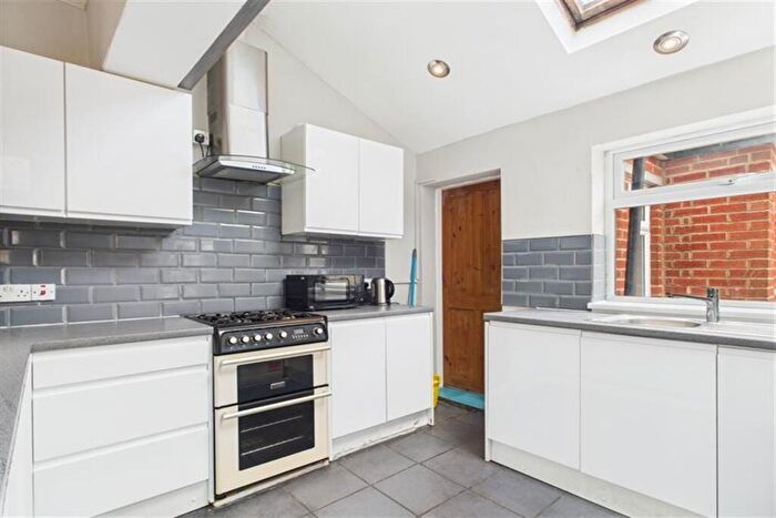 6 Bedroom Terraced House To Rent In Queens Road, Jesmond, Newcastle Upon Tyne, NE2