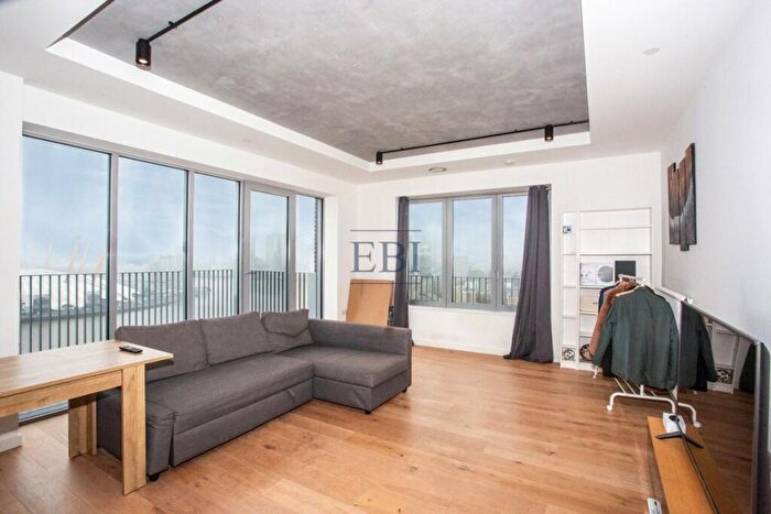 3 Bedroom Apartment To Rent In Serapis House, Goodluck Hope Walk, London, E14