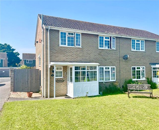 3 Bedroom Semi Detached House For Sale In Kestrel Drive, Mudeford, Christchurch, BH23