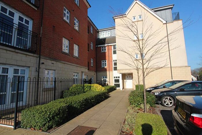 2 Bedroom Flat To Rent In Woodthorpe Drive, Woodthorpe, Nottingham, NG5