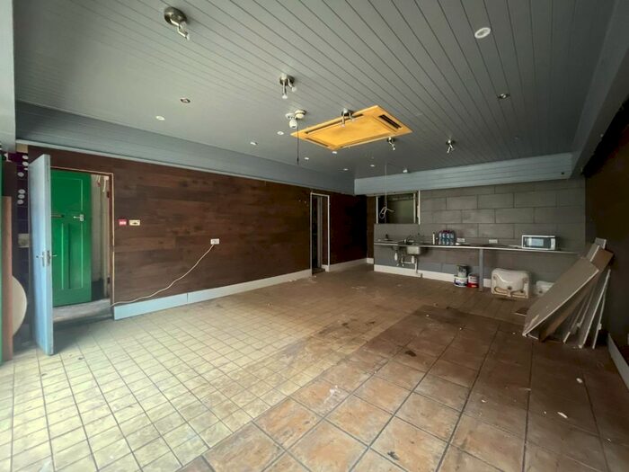 Property To Rent In Foundry Street, Dewsbury, WF13