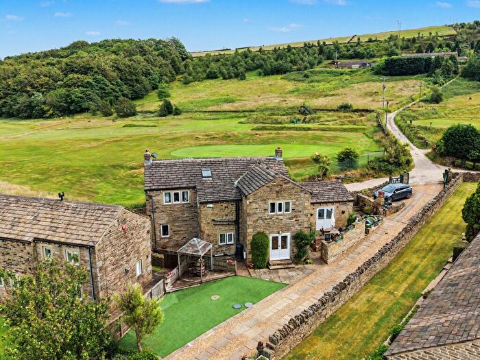 3 Bedroom Detached House For Sale In Shaw Farm, Outlane, HD3
