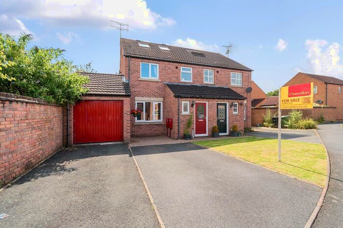 4 Bedroom Semi-Detached House For Sale In Leominster, Herefordshire, HR6