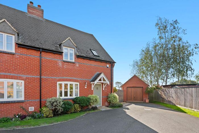 3 Bedroom Semi-Detached House For Sale In Catton Close, Naseby, NN6