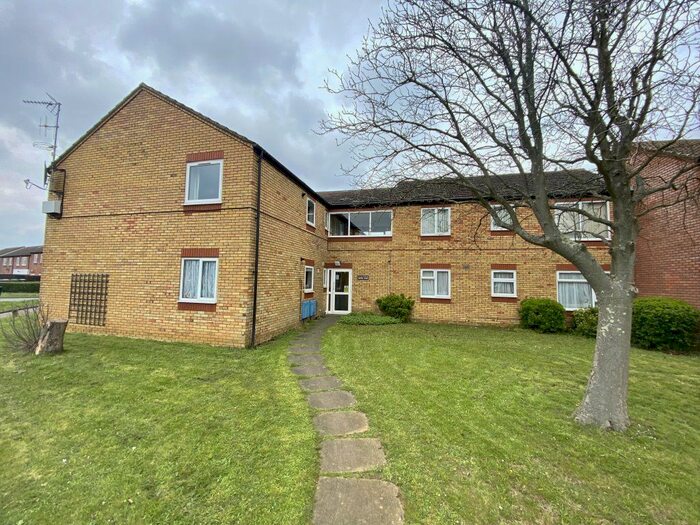 1 Bedroom Flat To Rent In Kestrel Close, Stevenage, Hertfordshire, SG2