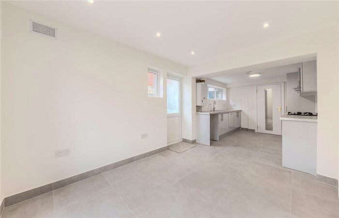 2 Bedroom Terraced House To Rent In Woolwich Road, Charlton, SE7