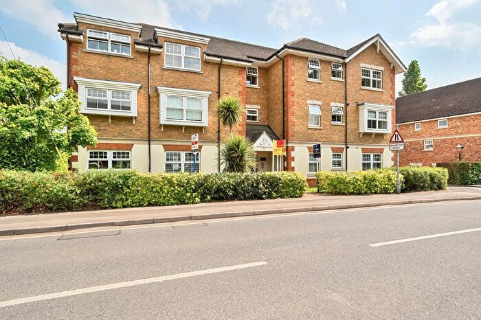 2 Bedroom Flat For Sale In Ascot, Berkshire, SL5