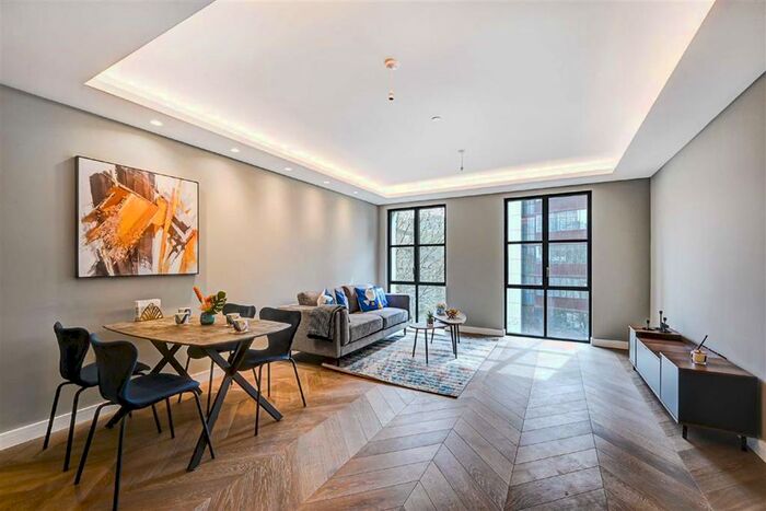 2 Bedroom Flat To Rent In Cleveland Street, London, W1T