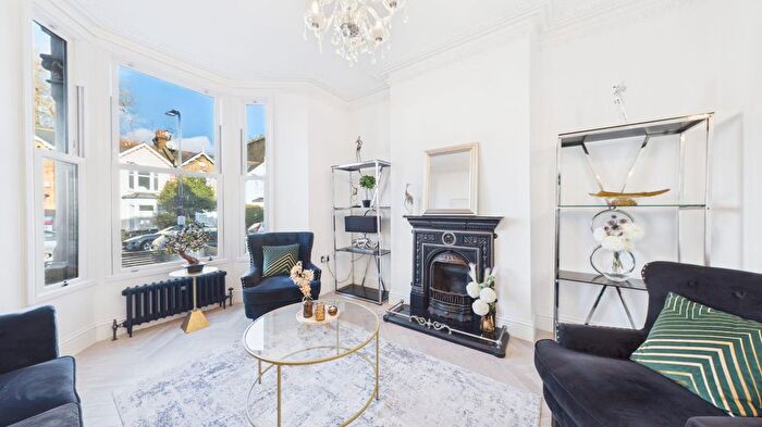 5 Bedroom Terraced House For Sale In Grayling Road, London, N16