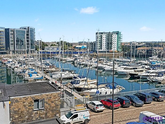 2 Bedroom Flat For Sale In Century Quay, Plymouth, PL4
