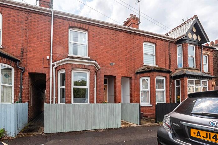 5 Bedroom Terraced House For Sale In Park Street, Dunstable, Bedfordshire, LU6