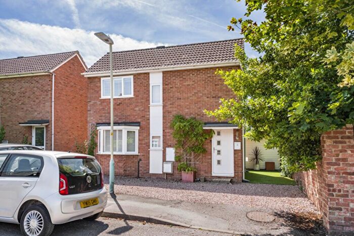 2 Bedroom Detached House For Sale In Gordon Road, Leckhampton, Cheltenham, GL53