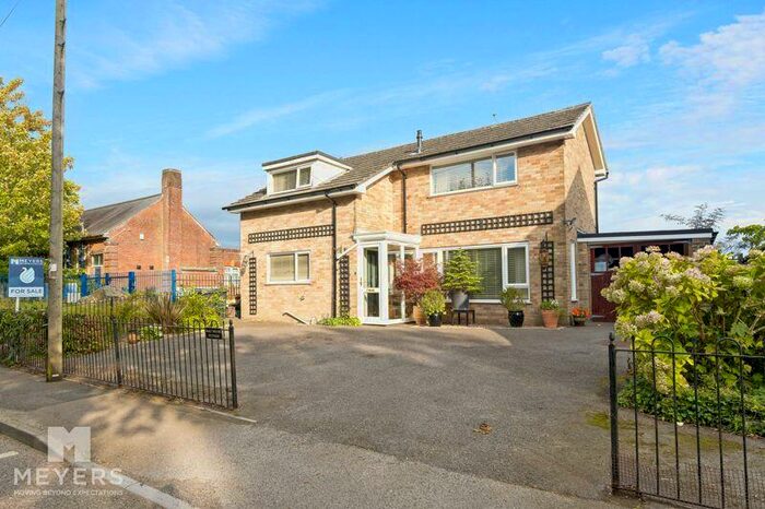 3 Bedroom Detached House For Sale In Rye Hill, Bere Regis, BH20