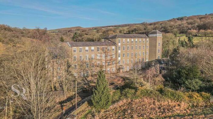 3 Bedroom Duplex Flat For Sale In Slack Lane, Little Hayfield, High Peak, Derbyshire, SK22