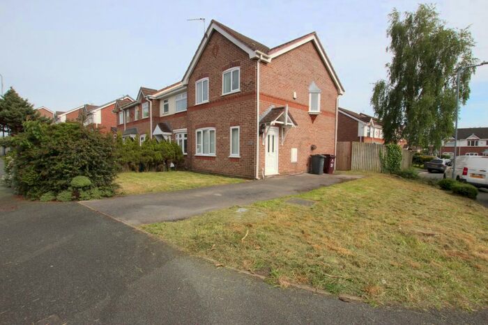 3 Bedroom Semi-Detached House To Rent In Parkwood Road, Whiston, L35