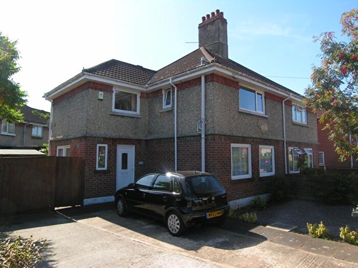 4 Bedroom House To Rent In Bedroom Detached House In Winton, BH9