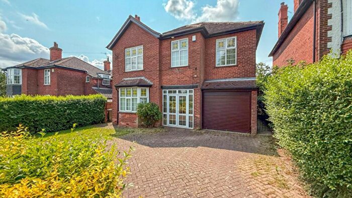 4 Bedroom Detached House For Sale In The Avenue, Gainsborough, North Lincolnshire, DN21