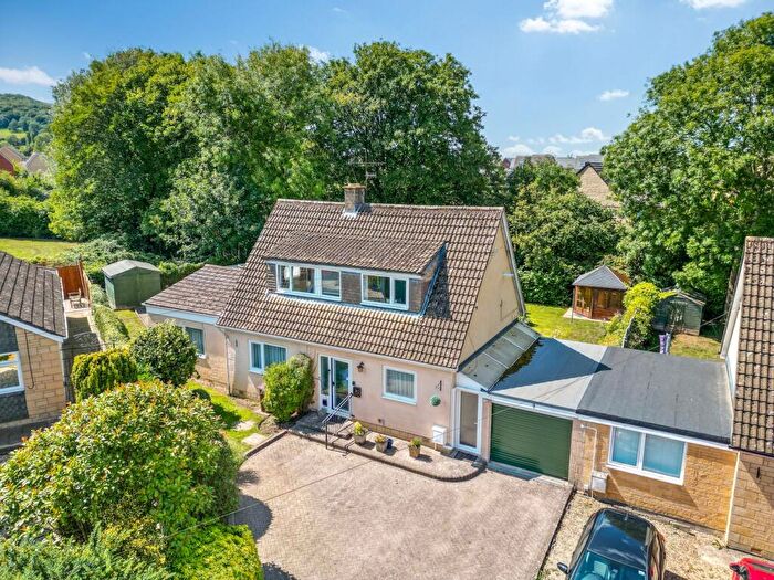 3 Bedroom Detached House For Sale In Castle Mead, Kings Stanley, GL10
