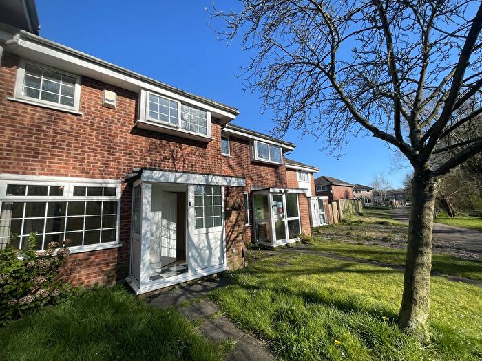 3 Bedroom Terraced House To Rent In Laceby Walk, Northampton, NN3