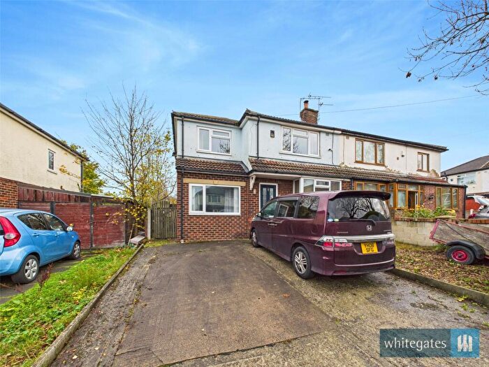 4 Bedroom Semi Detached House For Sale In Bromford Road, Bradford, West Yorkshire, BD4