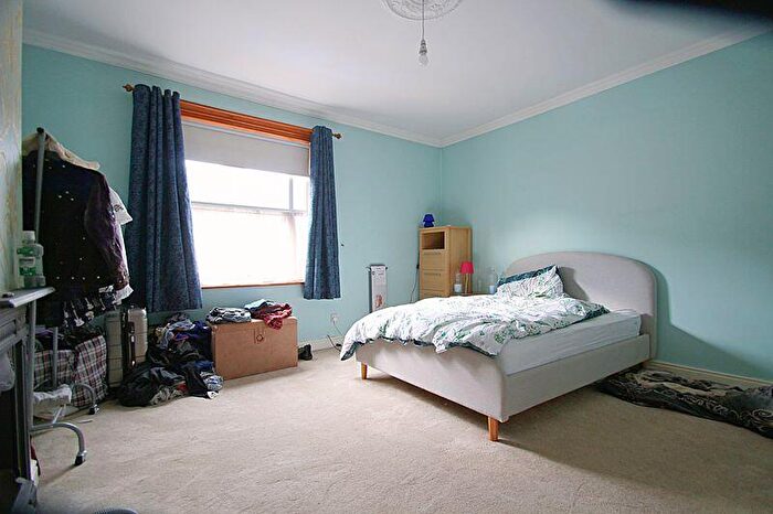 3 Bedroom Terraced House For Sale In King Edward Road, Rugby, CV21
