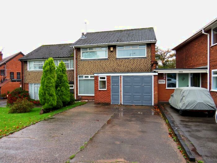 3 Bedroom House To Rent In Redditch Road, Kings Norton, B38