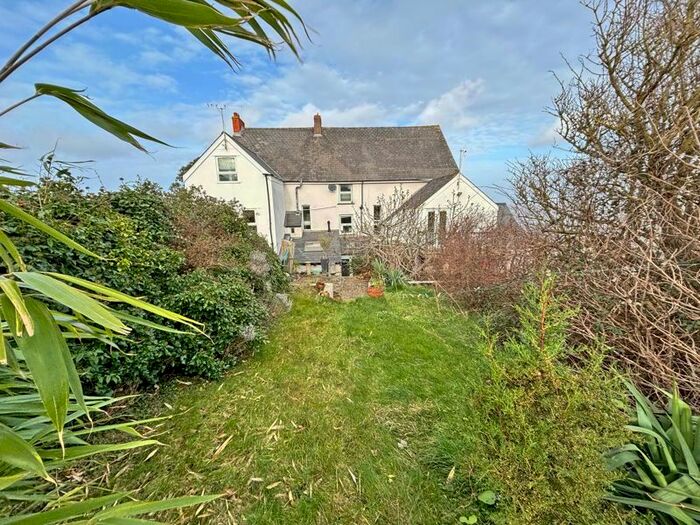 4 Bedroom Terraced House For Sale In Saxon Close, Watchet, TA23