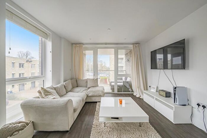 2 Bedroom Flat For Sale In Daly Close, Littlemore, OX4 - Photo 5