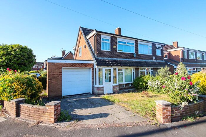 3 Bedroom Semi-Detached House For Sale In Arundel Avenue, Flixton, Manchester, M41