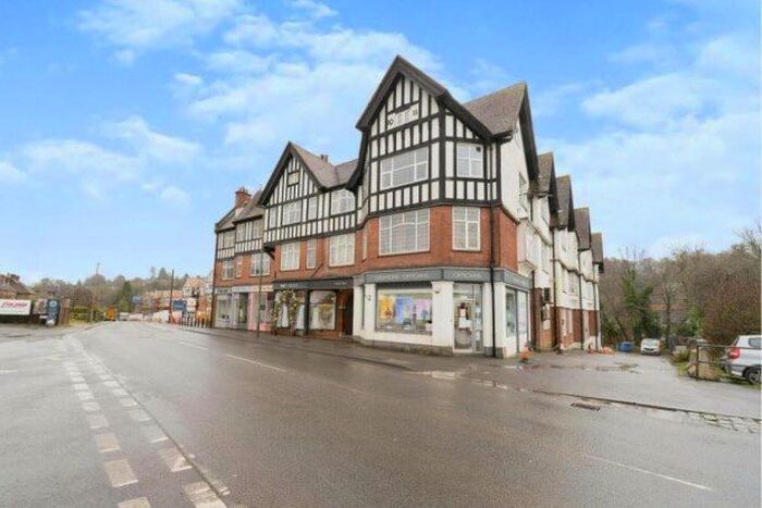 1 Bedroom Flat To Rent In Wey Hill, Haslemere, GU27