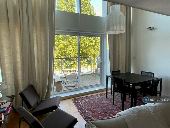 2 Bedroom Flat To Rent In Palmers Road, London, E2