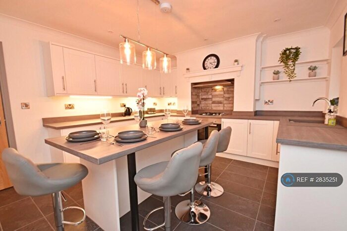 4 Bedroom Terraced House To Rent In Grange Terrace, Rossendale, BB4