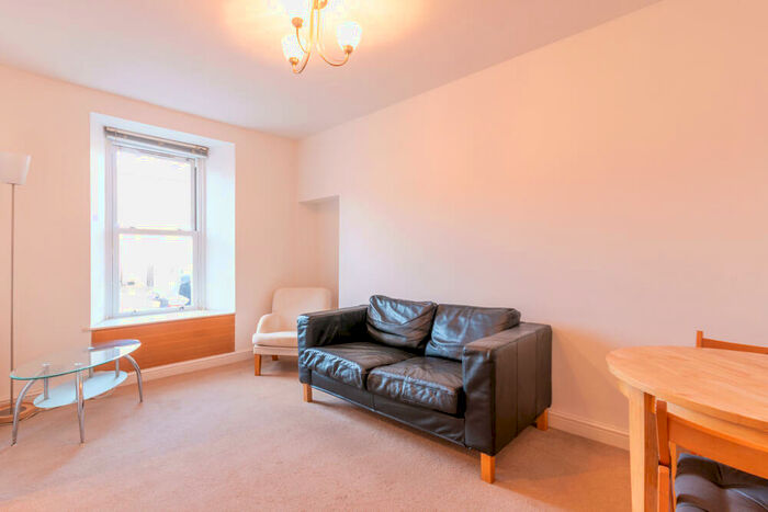 1 Bedroom Flat To Rent In Ravenscroft Street Edinburgh United Kingdom, EH17