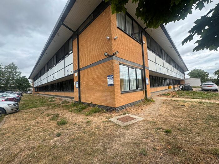 1 Bedroom Flat To Rent In Quilters Way, Stoke Mandeville, Aylesbury, HP22