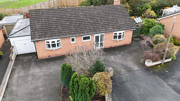 3 Bedroom Detached Bungalow For Sale In Holly Grove, Tarleton, Preston, PR4