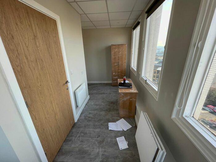 1 Bedroom Flat To Rent In Colonnade House, Sunbridge Road, Bradford, Uk, BD1