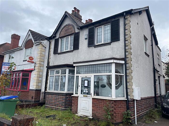 3 Bedroom Detached House For Sale In Newton Road, Great Barr, Birmingham, B43